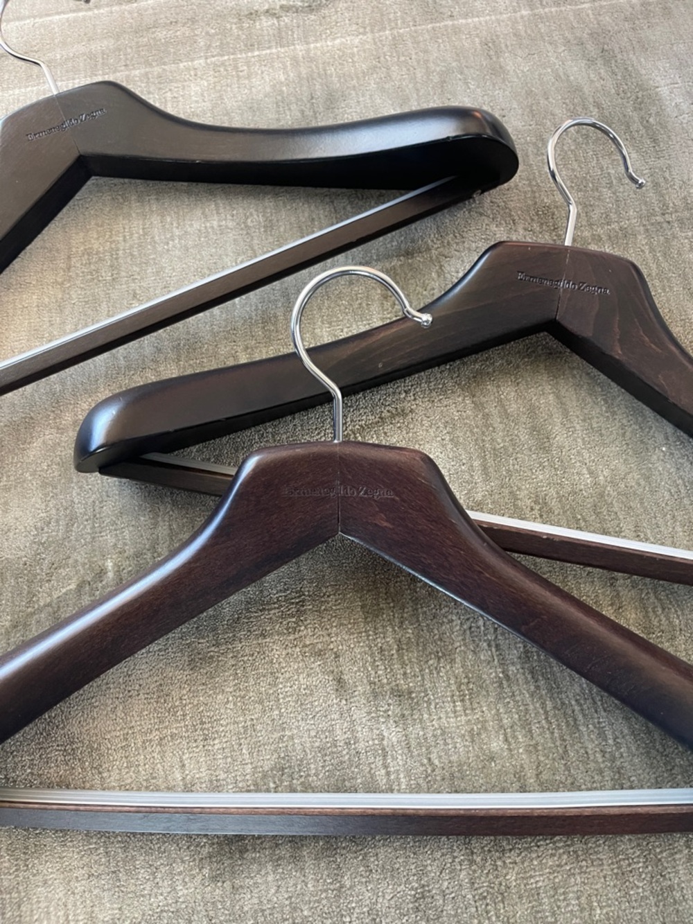 Ermenegildo Zegna Wooden Suit Hangers - Dark Brown (Set of 3) - Picture 3 of 5